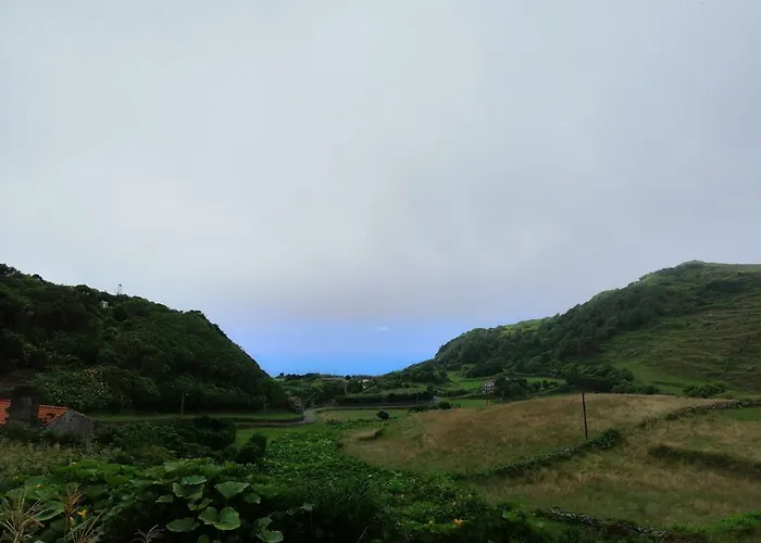 A Casa Do Ti Mendonca Lajes das Flores